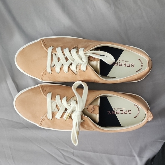 Sperry Sneakers - Picture 1 of 2